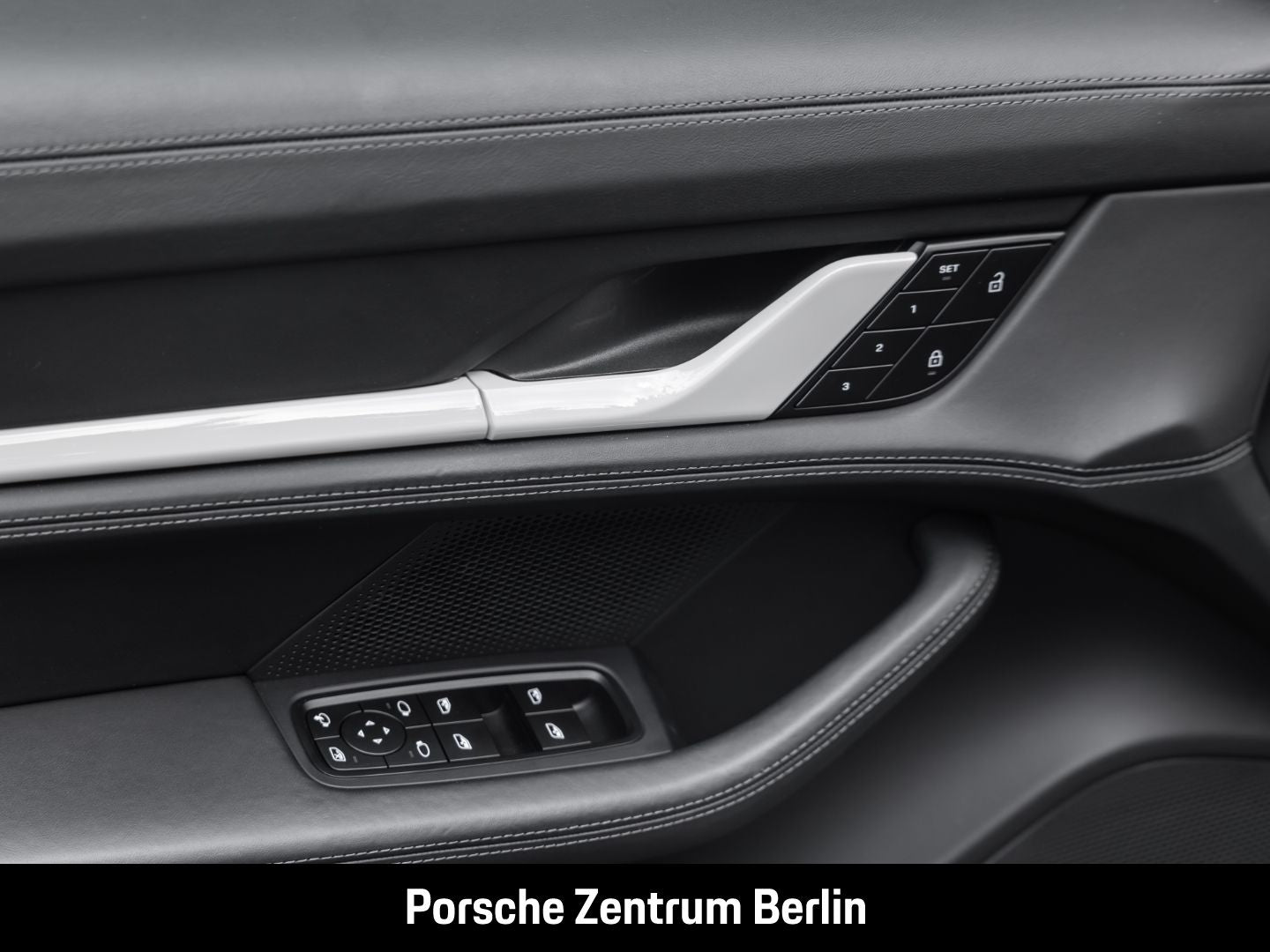 Porsche Taycan 4 Cross Turismo BOSE Performancebatterie+