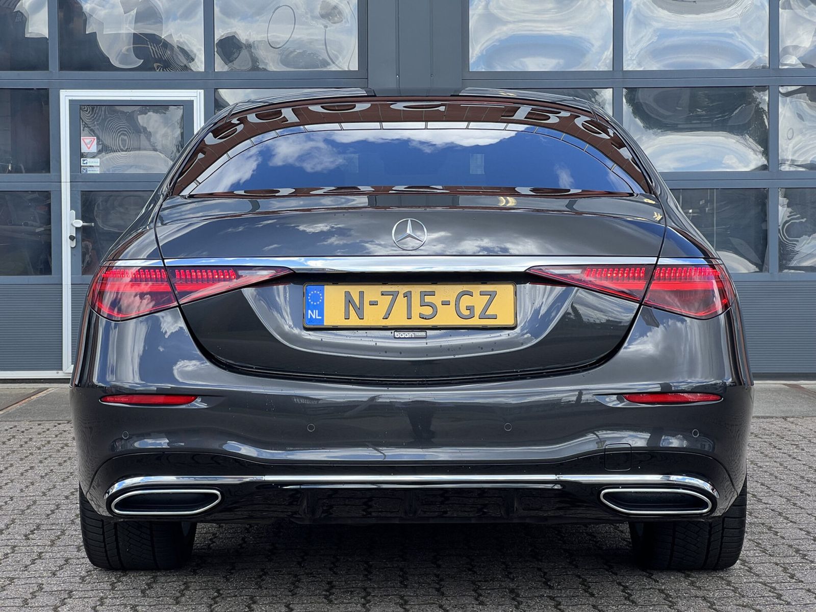 Mercedes-Benz S 400d Lang 4-Matic AMG Line - Samsaru's Car Outlet