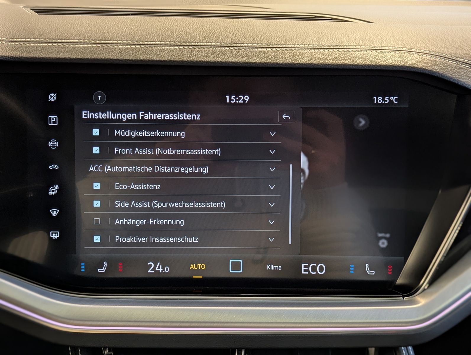Volkswagen Touareg 3.0TDI 4M R-Line VOLL Black 22" UPE 114T