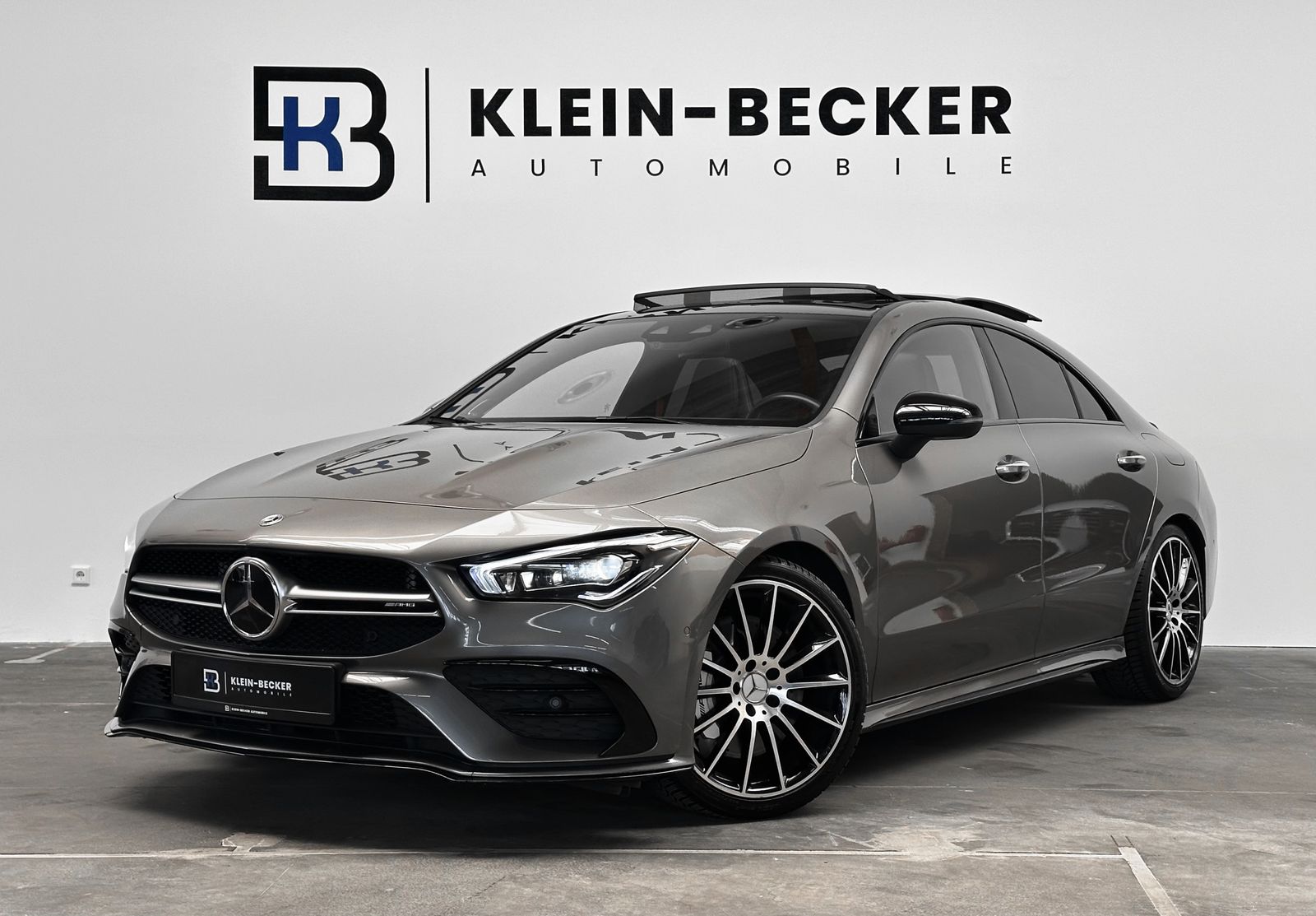 Mercedes-Benz CLA 35 AMG 4M - Samsaru's Car Outlet