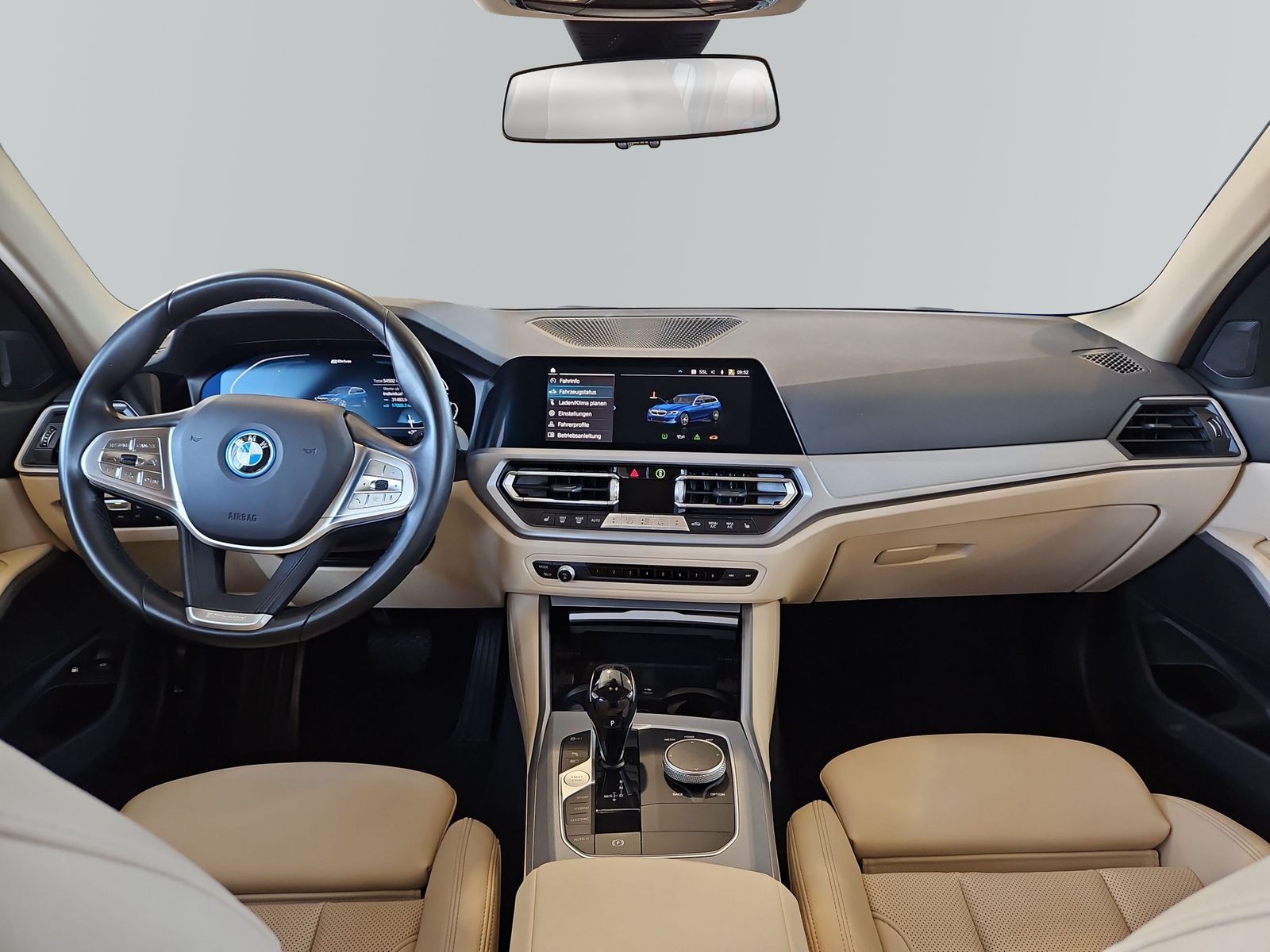 BMW 330e Touring Advantage - Samsaru's Car Outlet