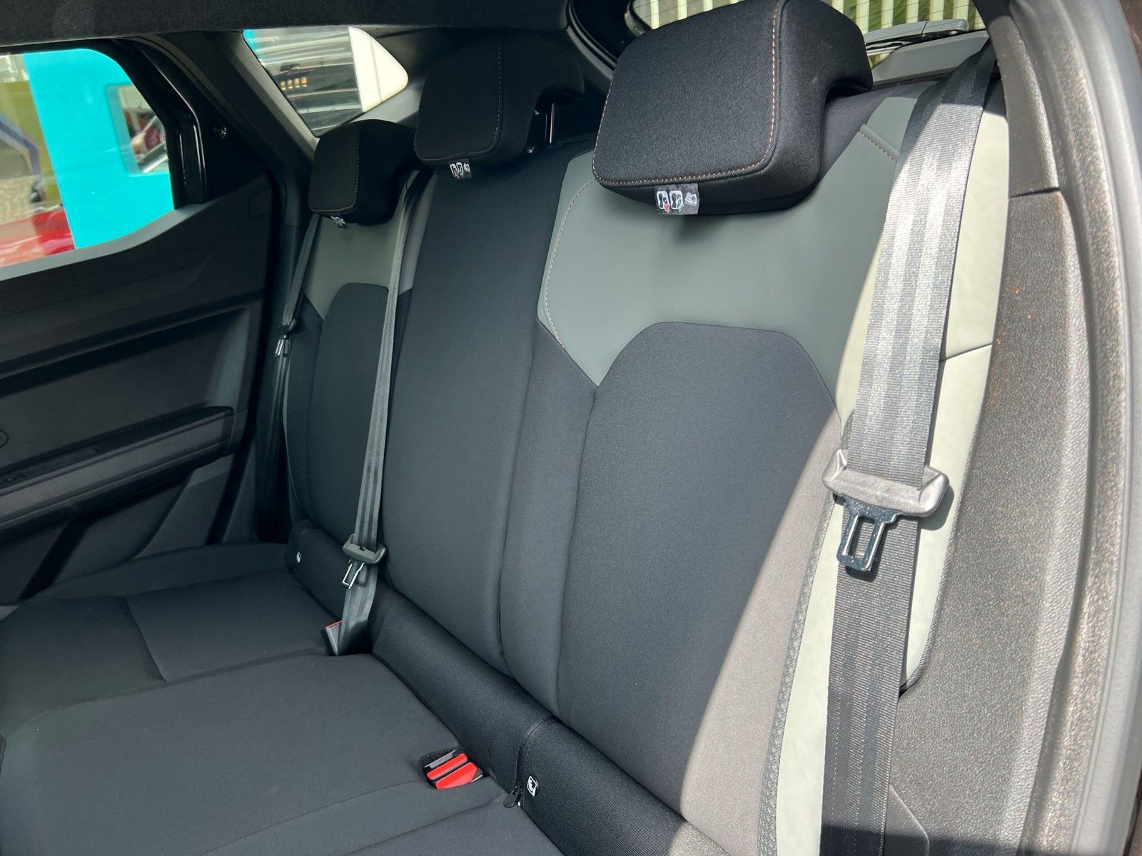 Dacia Duster TCe 130 Journey - Samsaru's Car Outlet