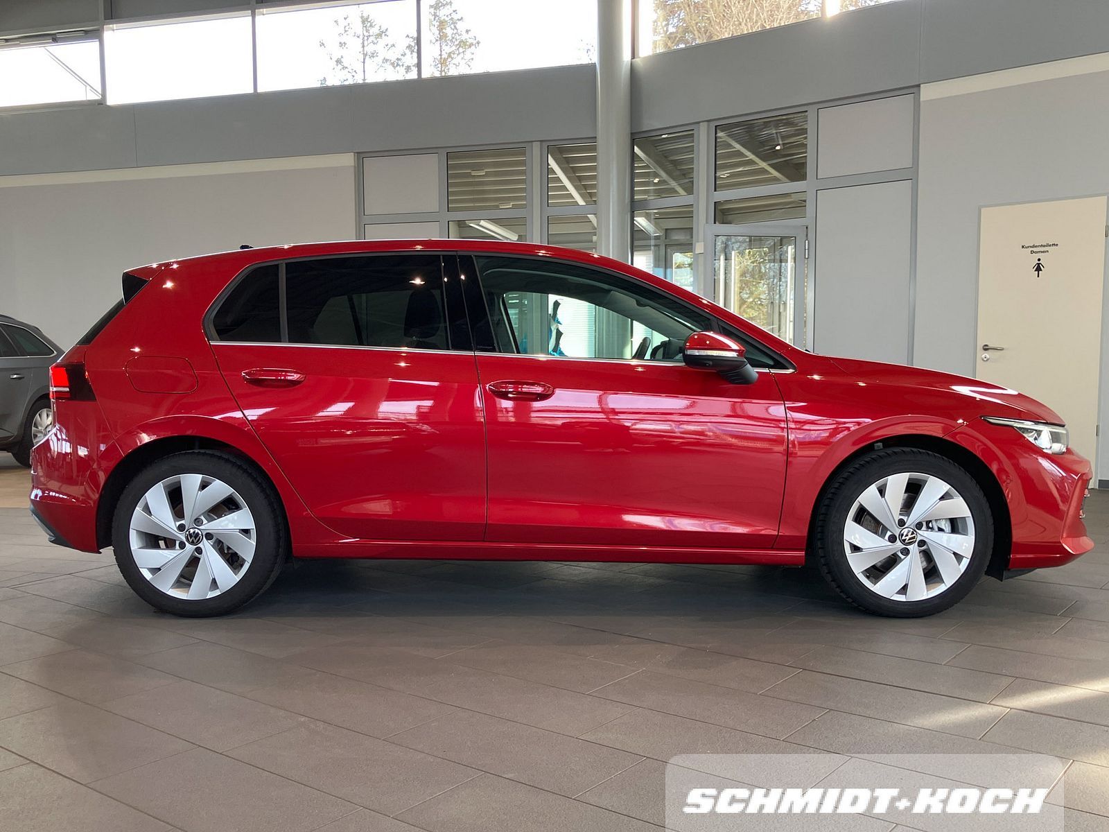 Volkswagen Golf VIII 1.5 eTSI DSG Style LED-Scheinw. Navi