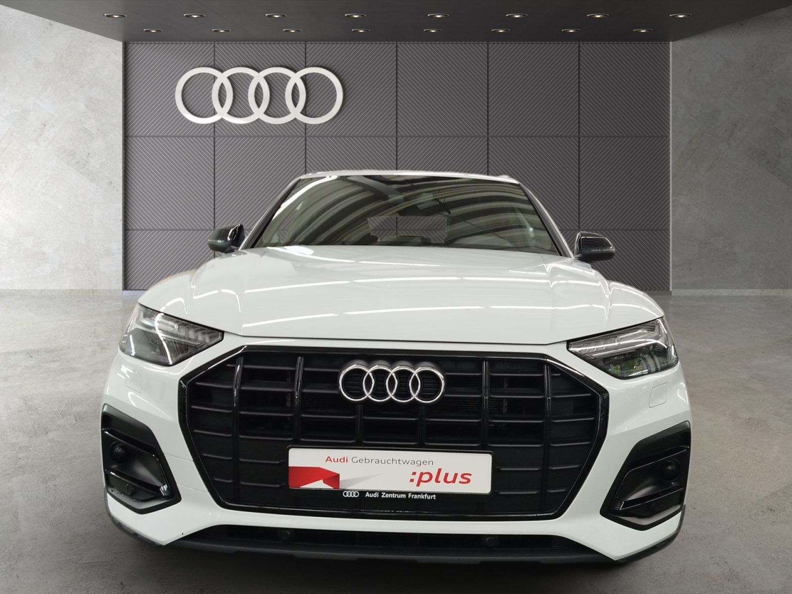 Audi Q5 50 TFSI e quattro S tronic - Samsaru's Car Outlet