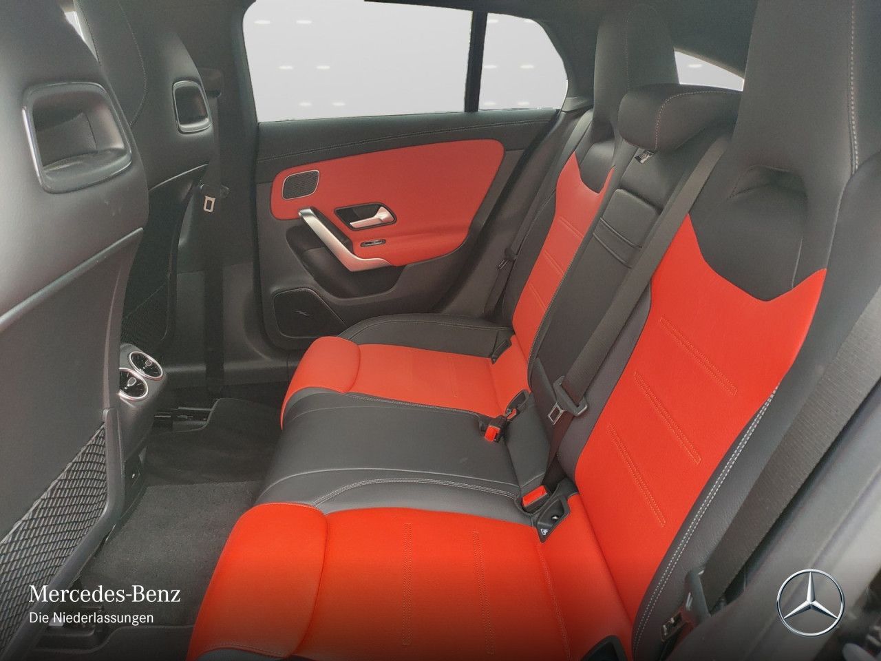 Mercedes-Benz CLA 250 4M AMG Premium+ - Samsaru's Car Outlet