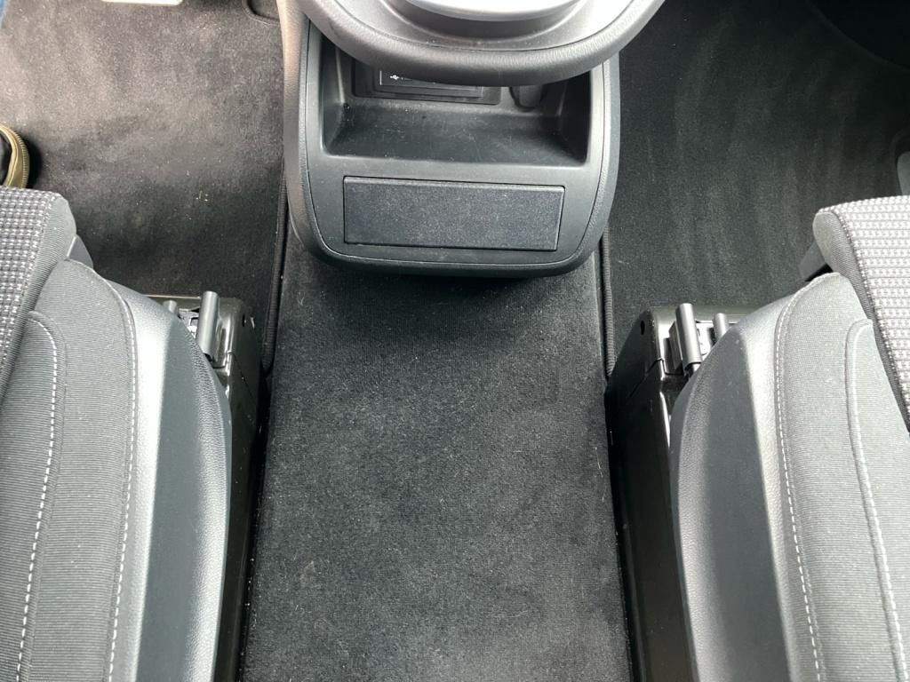 Mercedes-Benz V 300 d lang 4x2 Edition AMG - Samsaru's Car Outlet