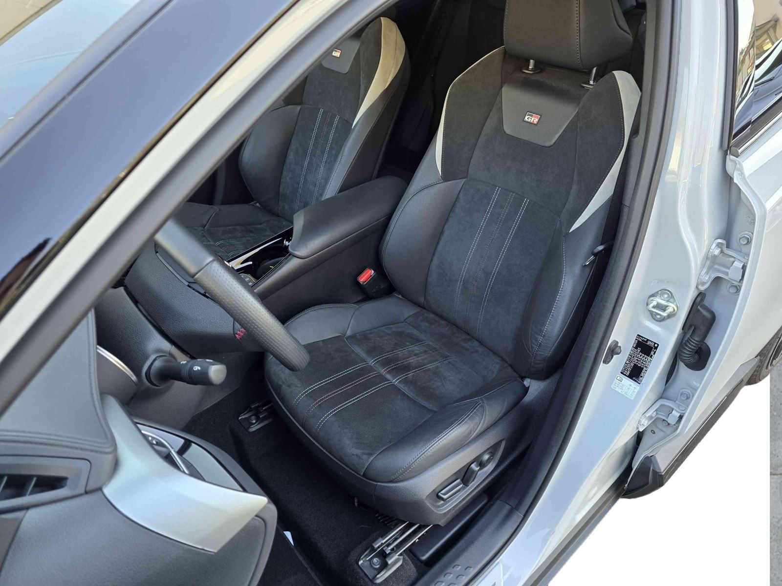 Toyota C-HR Hybrid GR Sport - Samsaru's Car Outlet