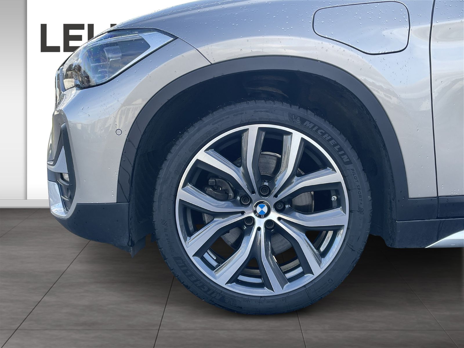 BMW X1 xDrive25e xLine - Samsaru's Car Outlet