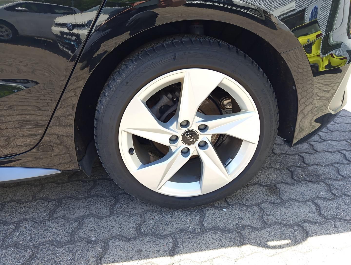 Audi A3 30 TFSI S line LED/Navi/SHZ/DAB/Allwetter