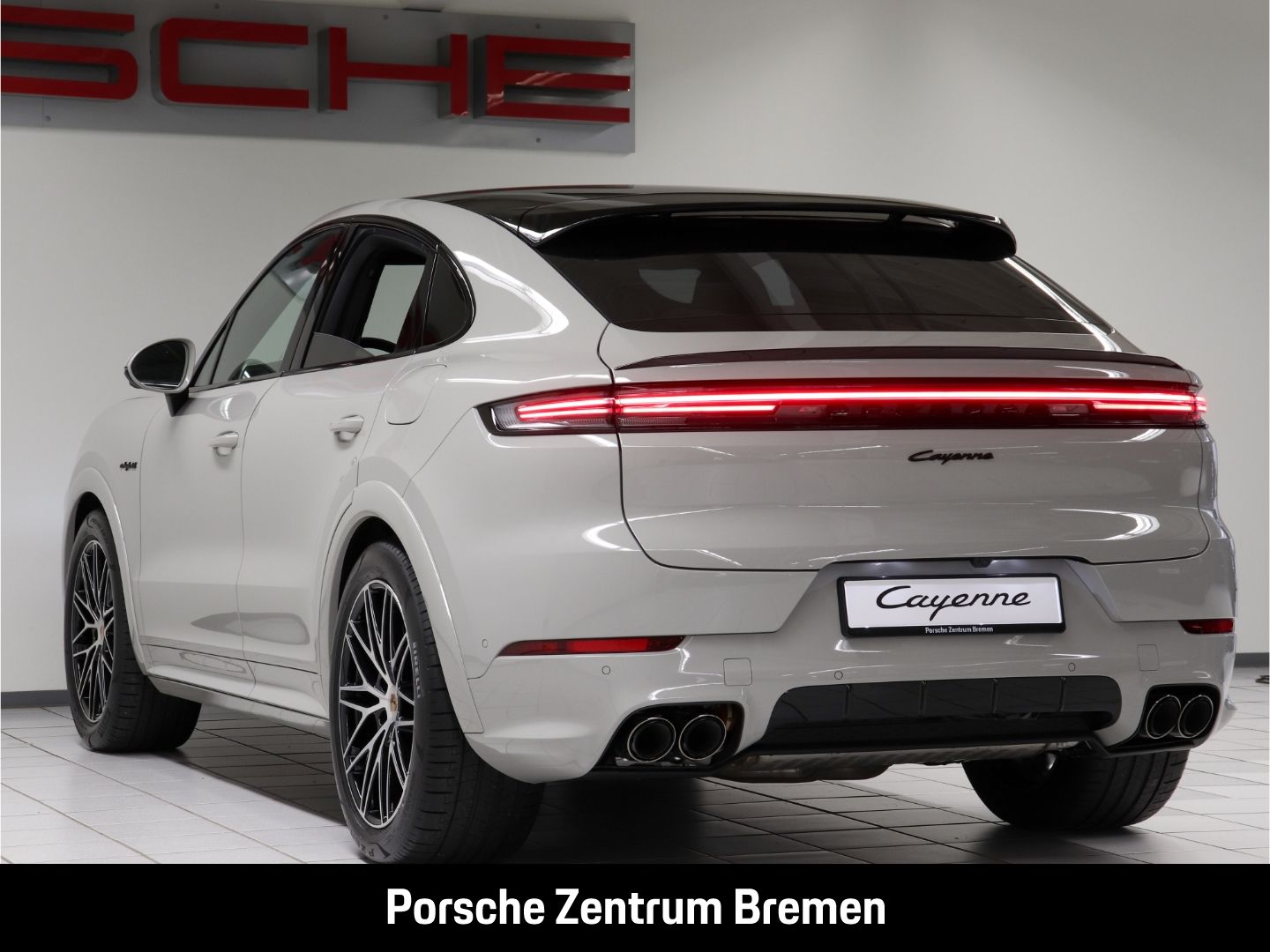 Porsche Cayenne E-Hybrid Coupe Sport Design HD-Matrix-LE