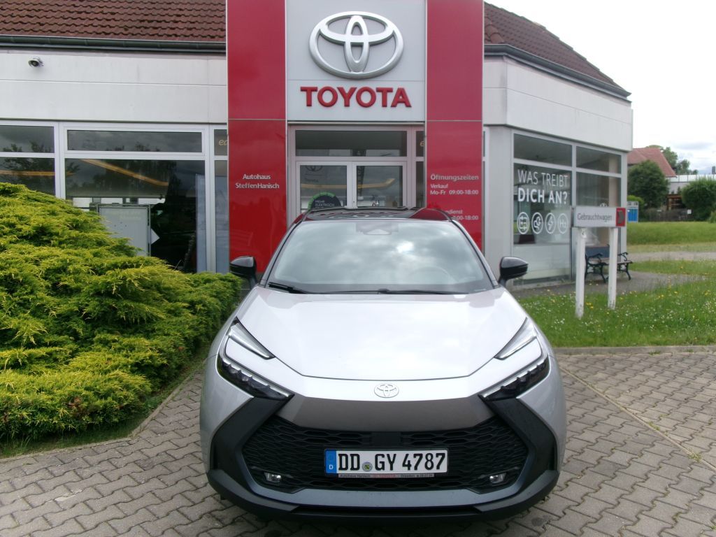 Toyota C-HR 2.0 Hybrid Team D +Shzg+Navi+RFK+