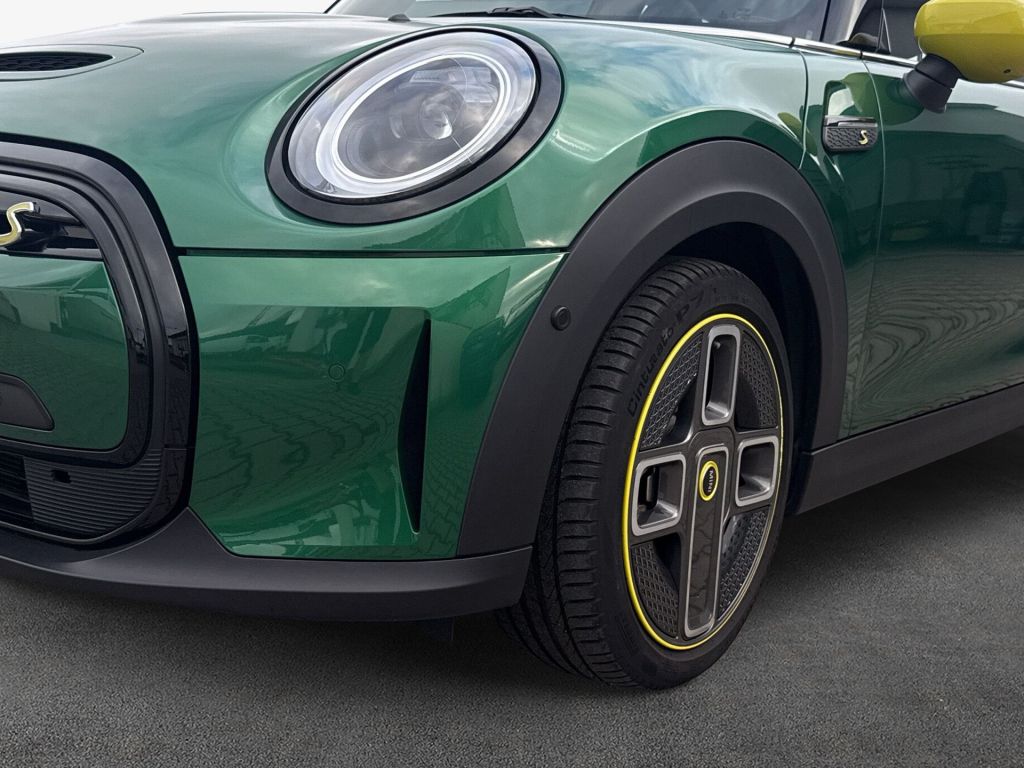 MINI Cooper SE Classic - Samsaru's Car Outlet