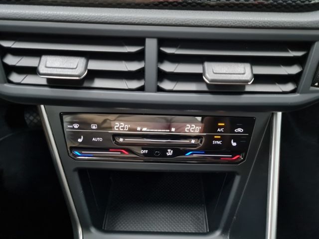 Volkswagen Taigo 1.0 TSI Life - Samsaru's Car Outlet