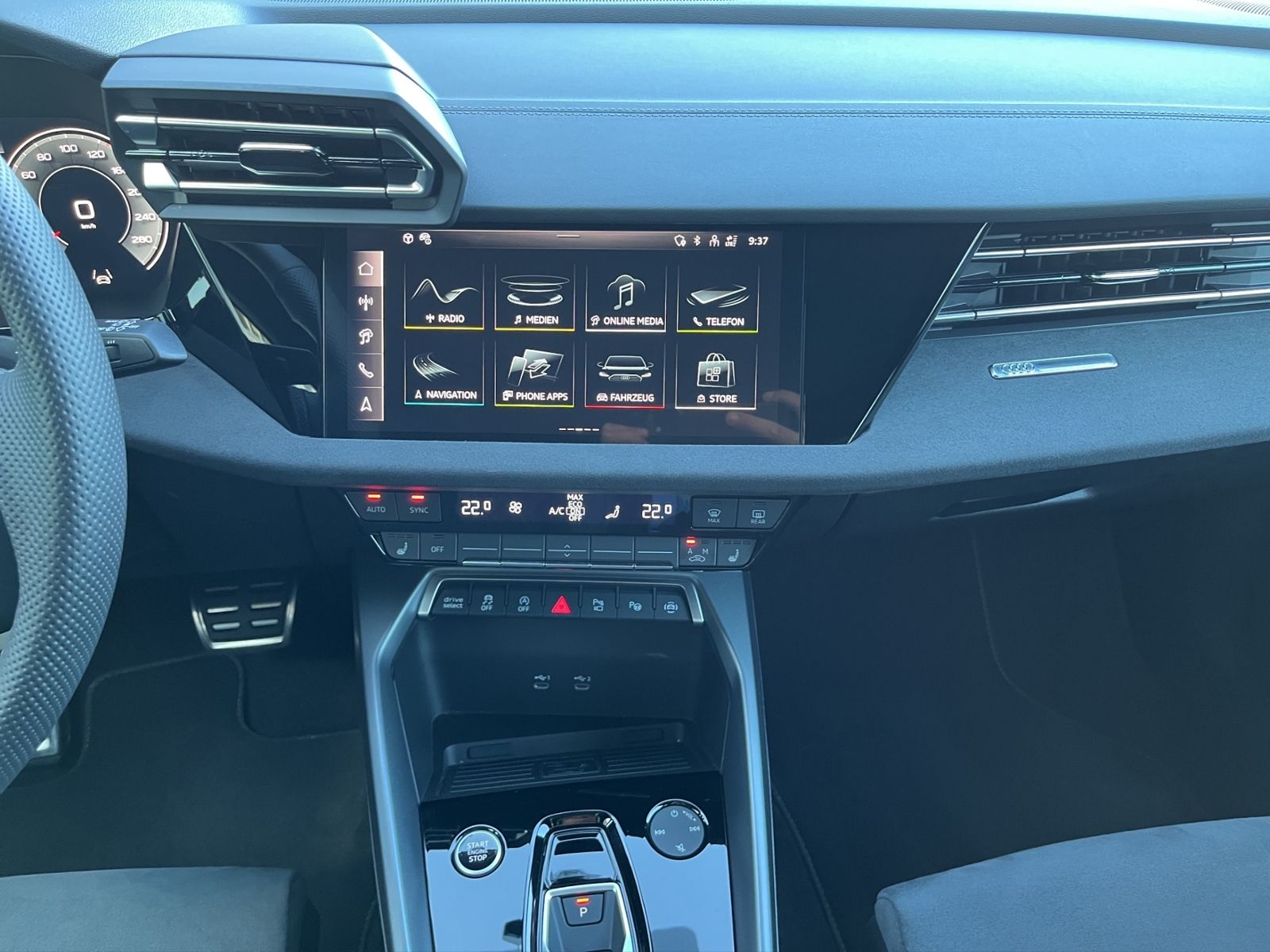 Audi A3 Sportback 35 TDI S-LINE - Samsaru's Car Outlet