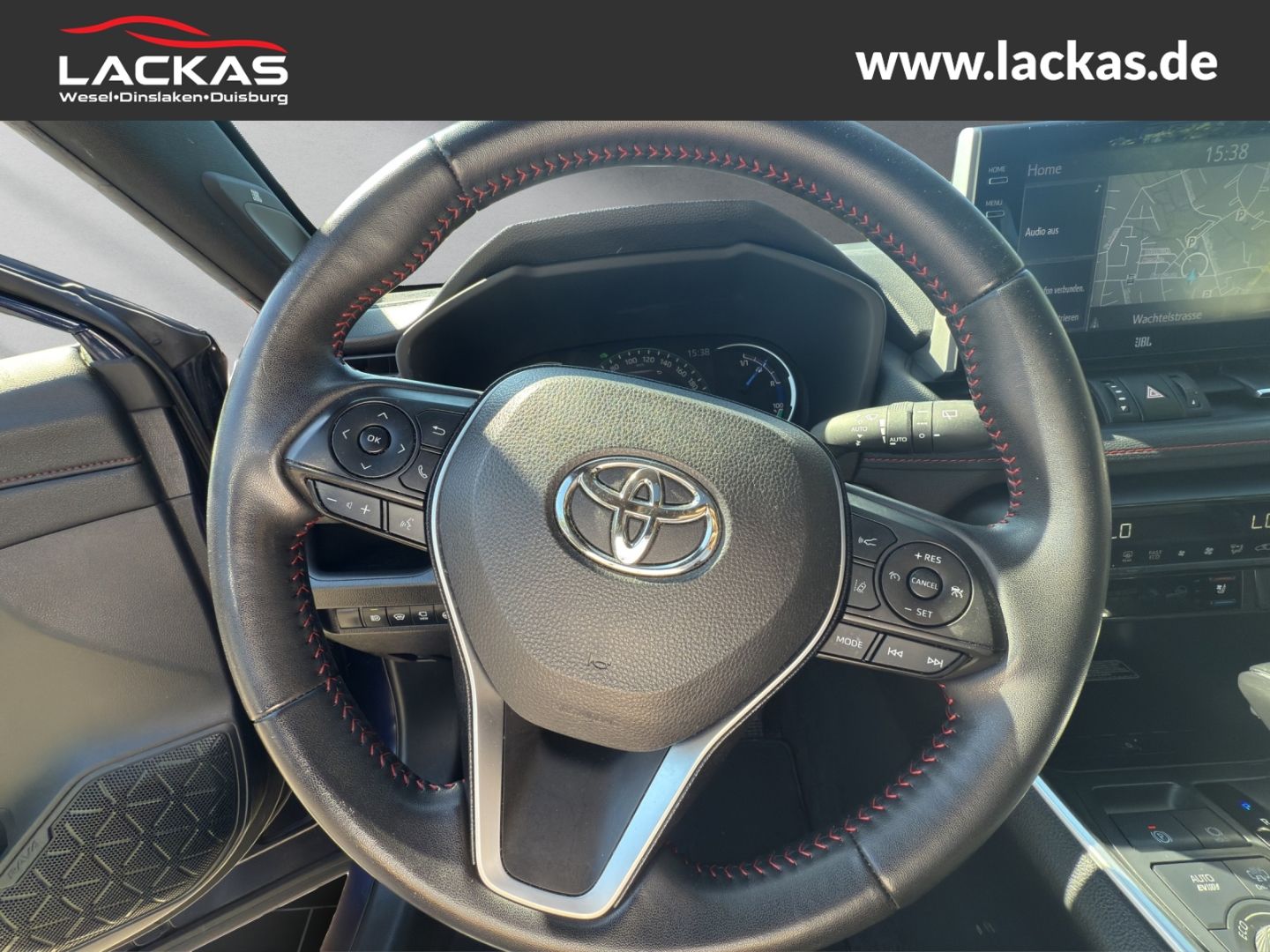 Toyota RAV 4 Plug-In Hybrid 4x4 - Samsaru's Car Outlet