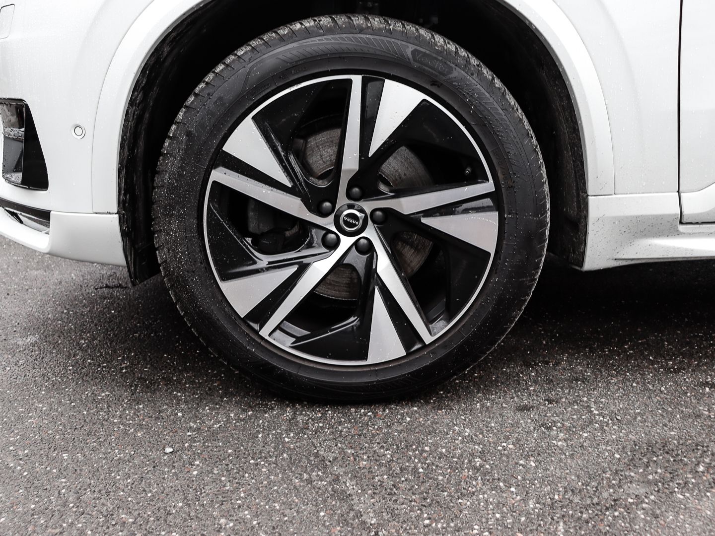 Volvo XC90 R Design AWD B5 Diesel EU6d AD AHK Navi Dig