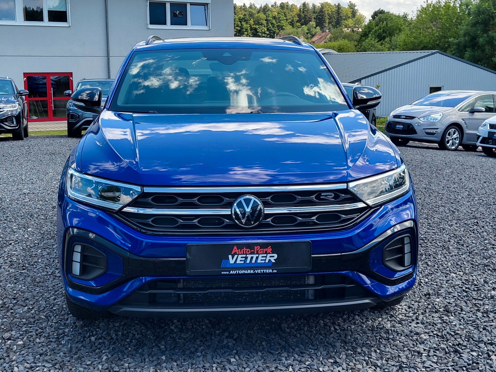 Volkswagen T-Roc R-Line 4Motion - Samsaru's Car Outlet
