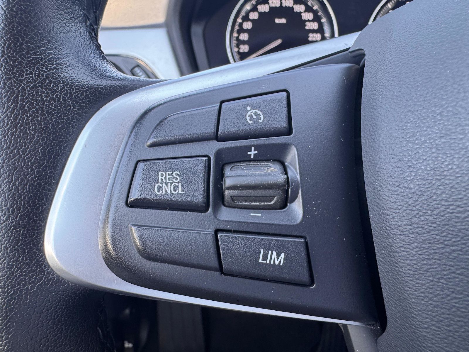 BMW X1 xDrive25e Advantage - Samsaru's Car Outlet