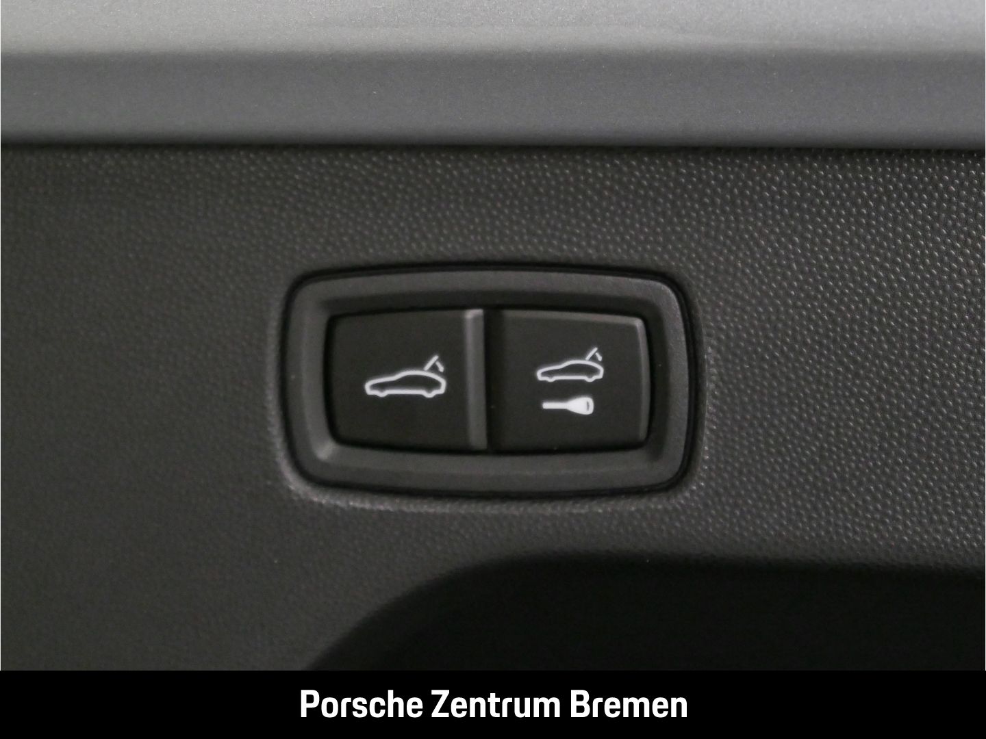 Porsche Macan 4S - Samsaru's Car Outlet