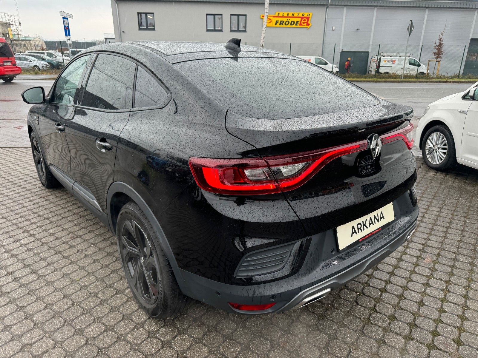 Renault Arkana R.S. Line TCe160 EDC - Samsaru's Car Outlet