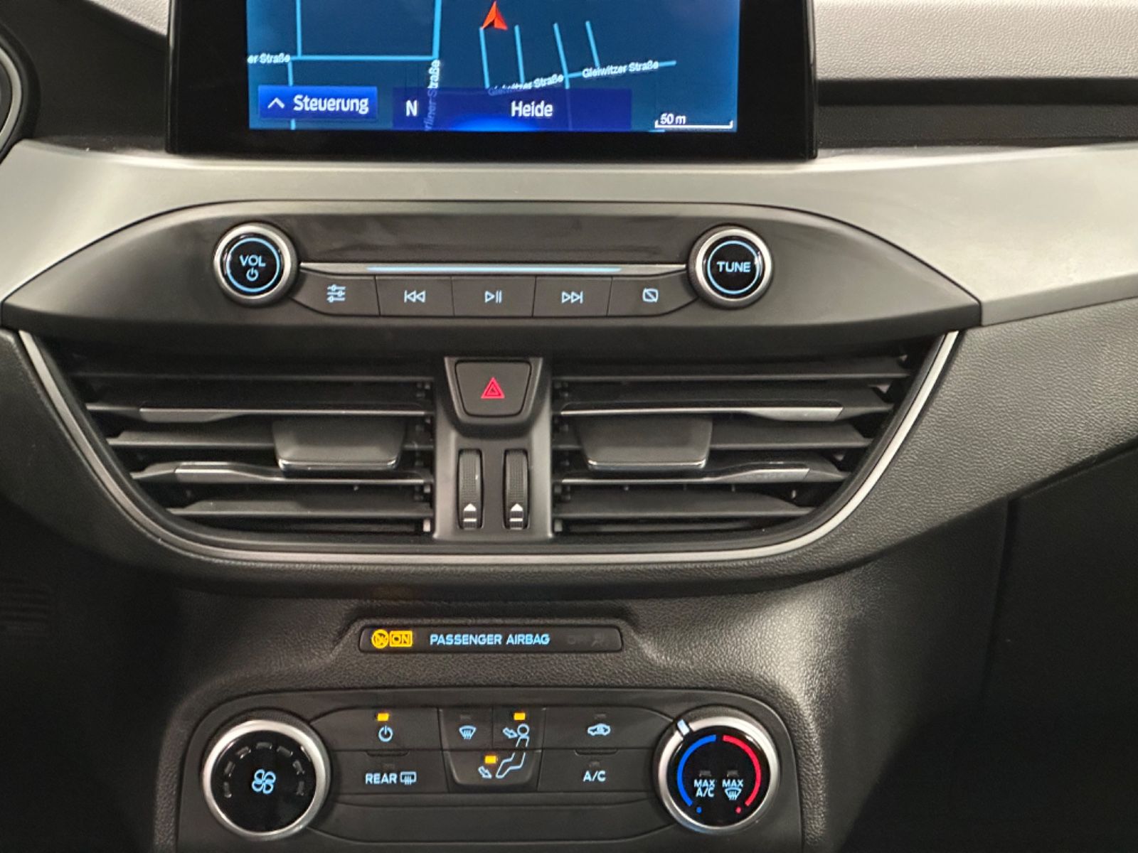 Ford Focus Turnier - Samsaru's Car Outlet