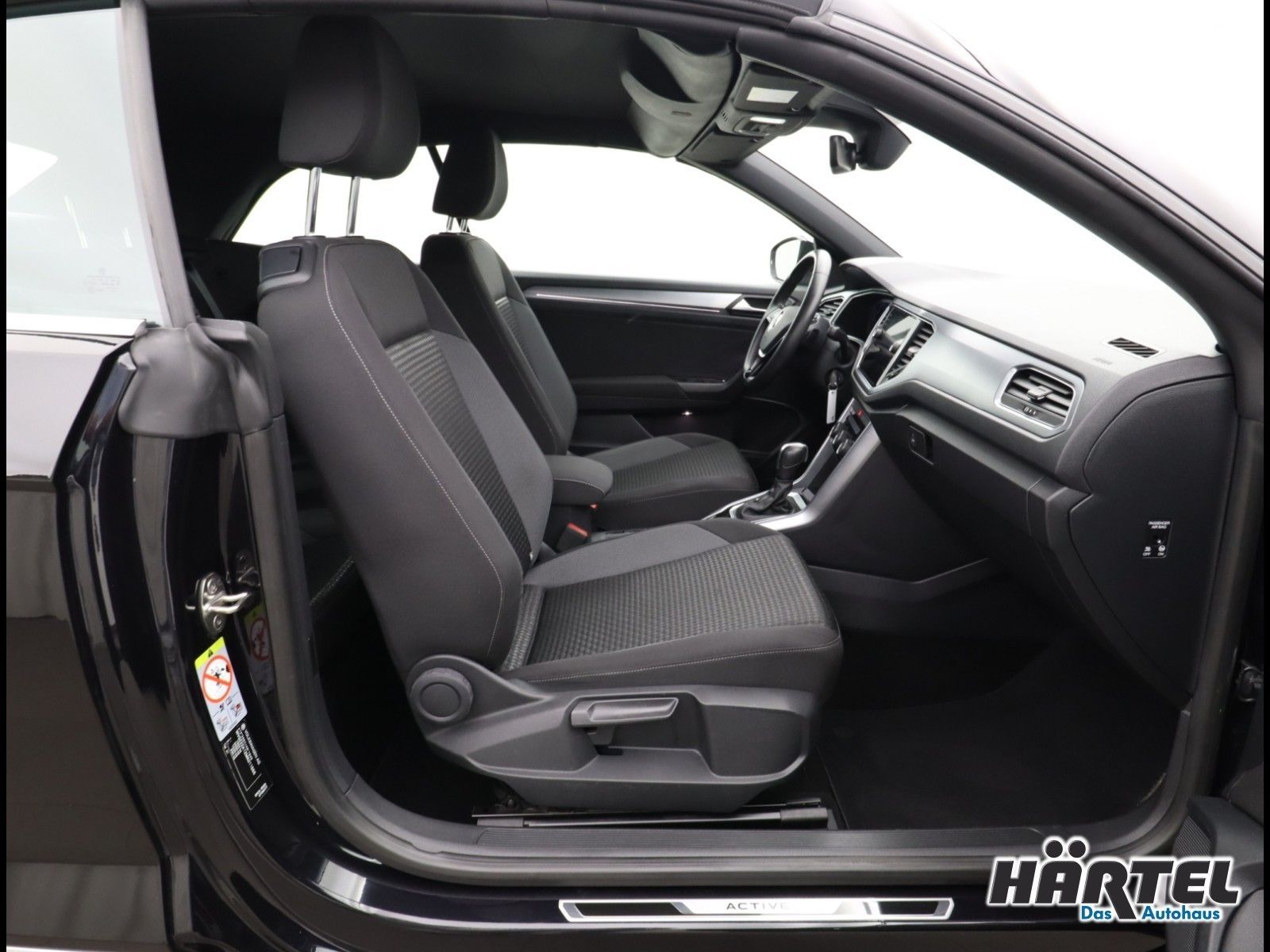 Volkswagen T-ROC CABRIOLET 1.5 TSI DSG - Samsaru's Car Outlet
