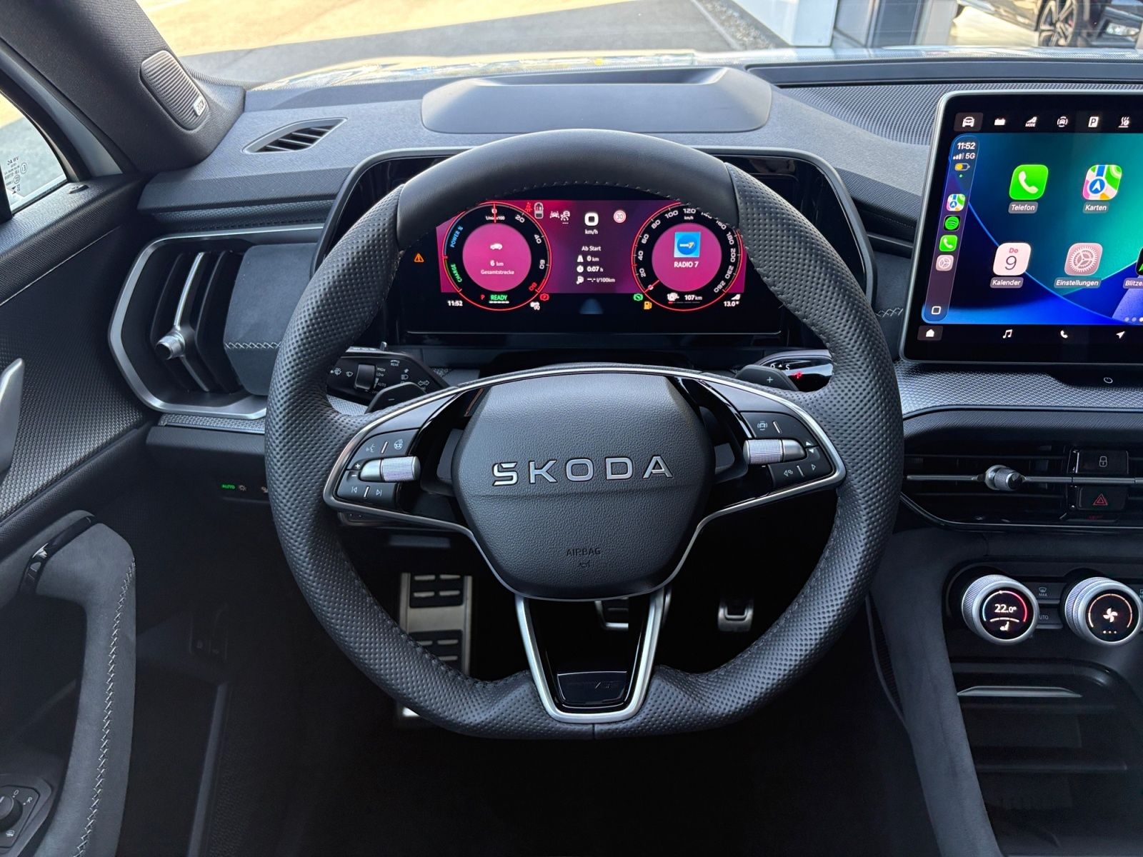 Skoda KODIAQ IV SPORTLINE 1,5TSI DSG NAVI LED AHK