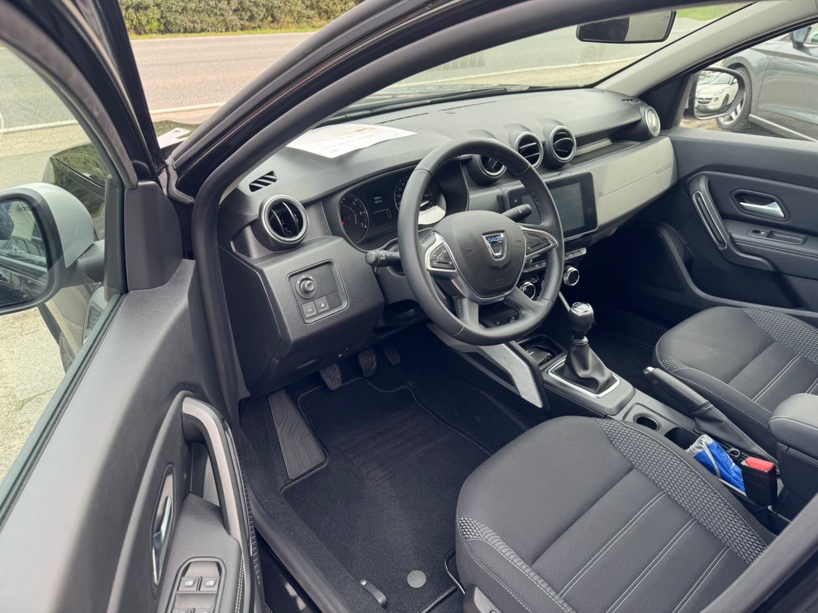 Dacia DUSTER TCe100 ECO-G 2WD PRESTIGE+*BIVALENT*LPG*" → "Dacia DUSTER TCe100 ECO-G 2WD PRESTIGE+*BIVALENT*LPG* - Samsaru's Car Outlet