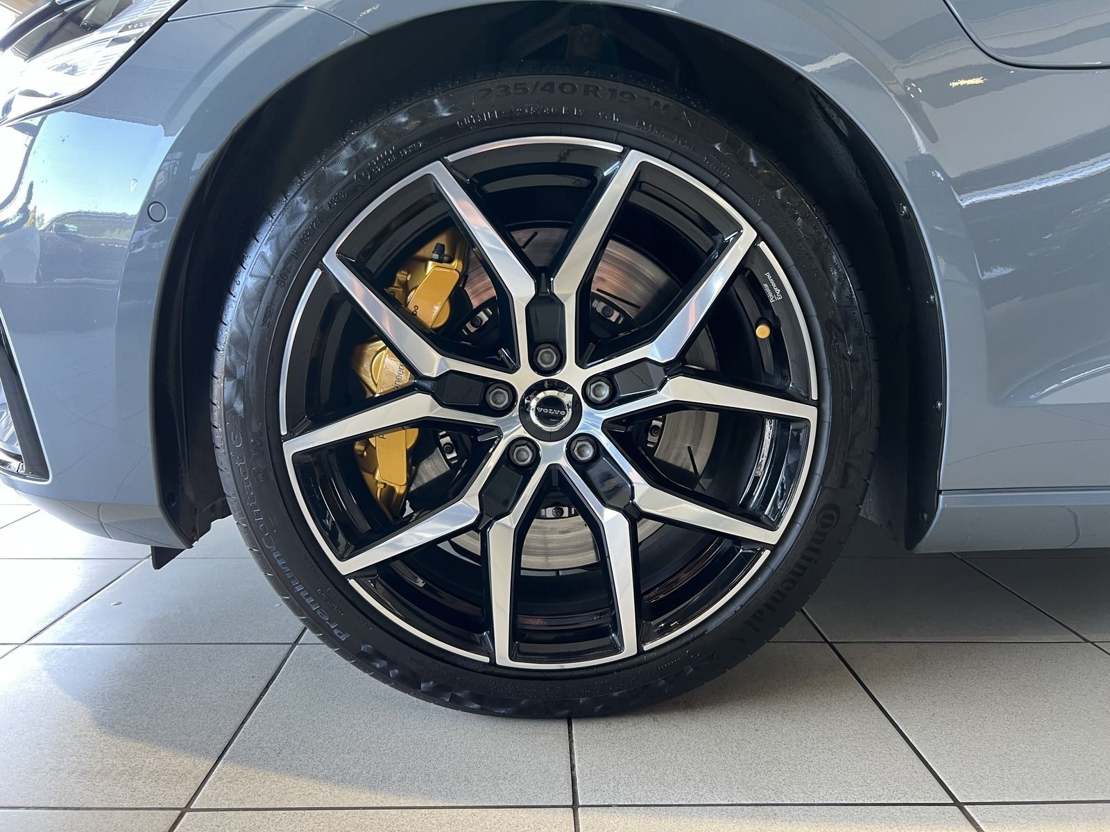 Volvo S60 T8 Polestar Engineered Recharge AWD B&W 360°