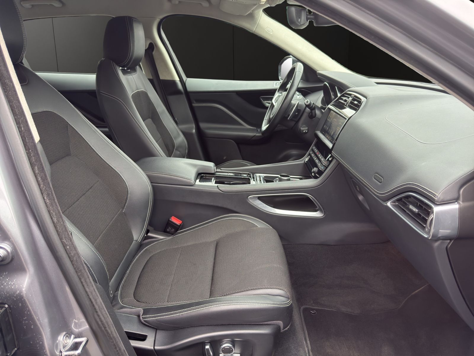 Jaguar F-Pace 20D AWD R-Sport