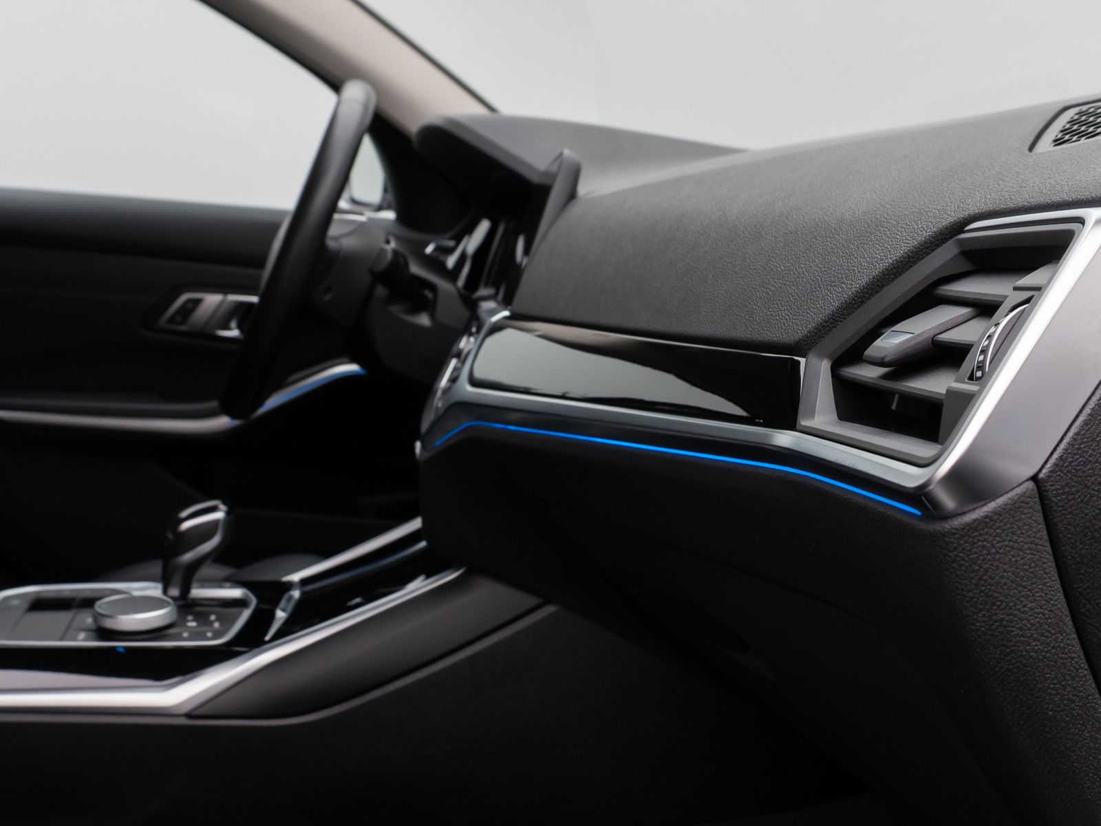 BMW 330e xD Sport Line - Samsaru's Car Outlet
