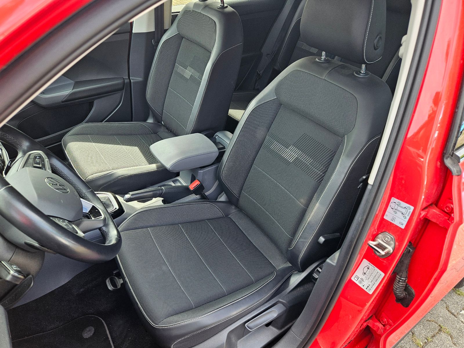 Volkswagen T-Cross Style - Samsaru's Car Outlet