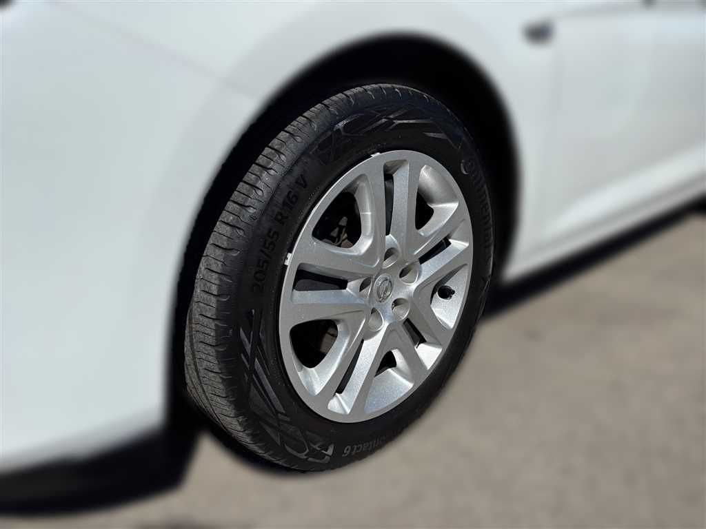Opel Astra ST 1.4 - Samsaru's Car Outlet