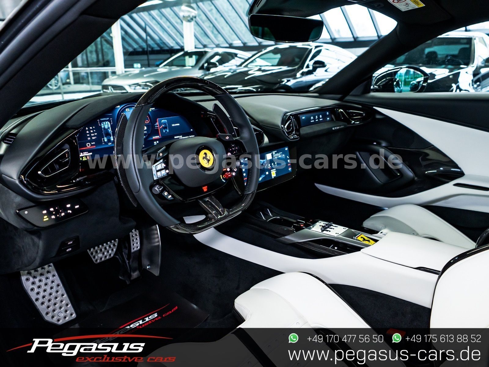 Ferrari 12 Cilindri CARBON*KAMERA*LIFT*PANORAMA*