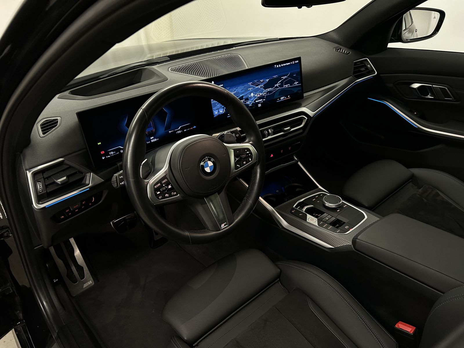 BMW 320d Touring M Sportpaket - Samsaru's Car Outlet