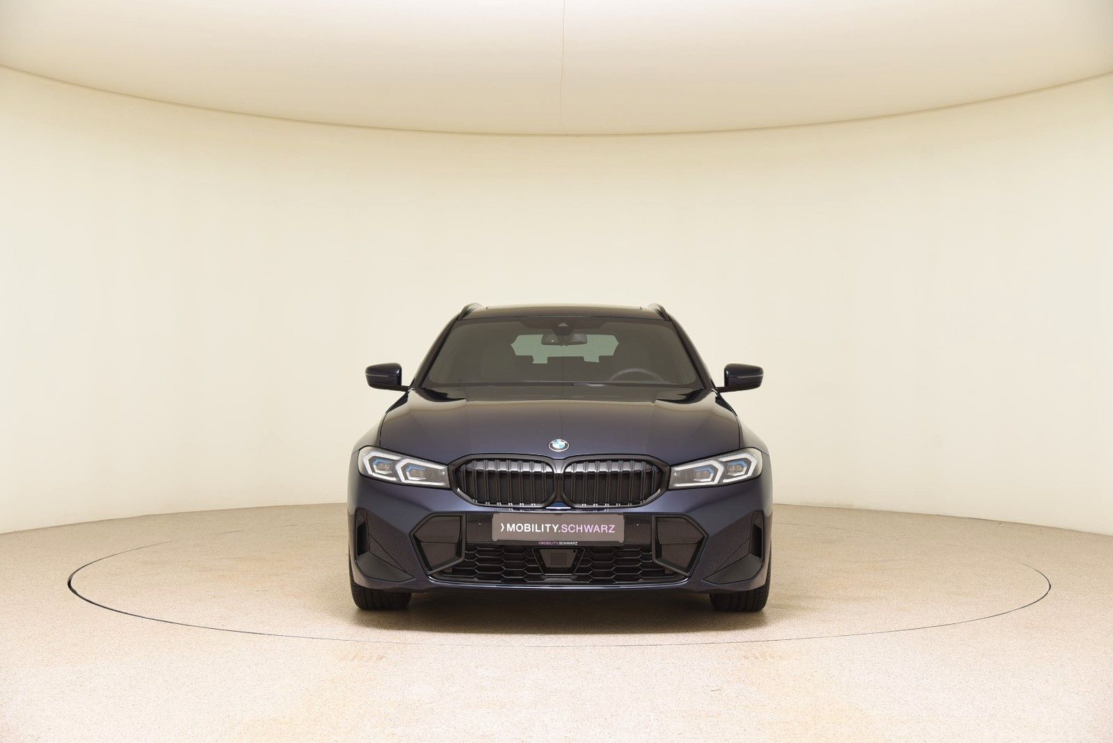 BMW 320d Touring xDrive M Sport - Samsaru's Car Outlet