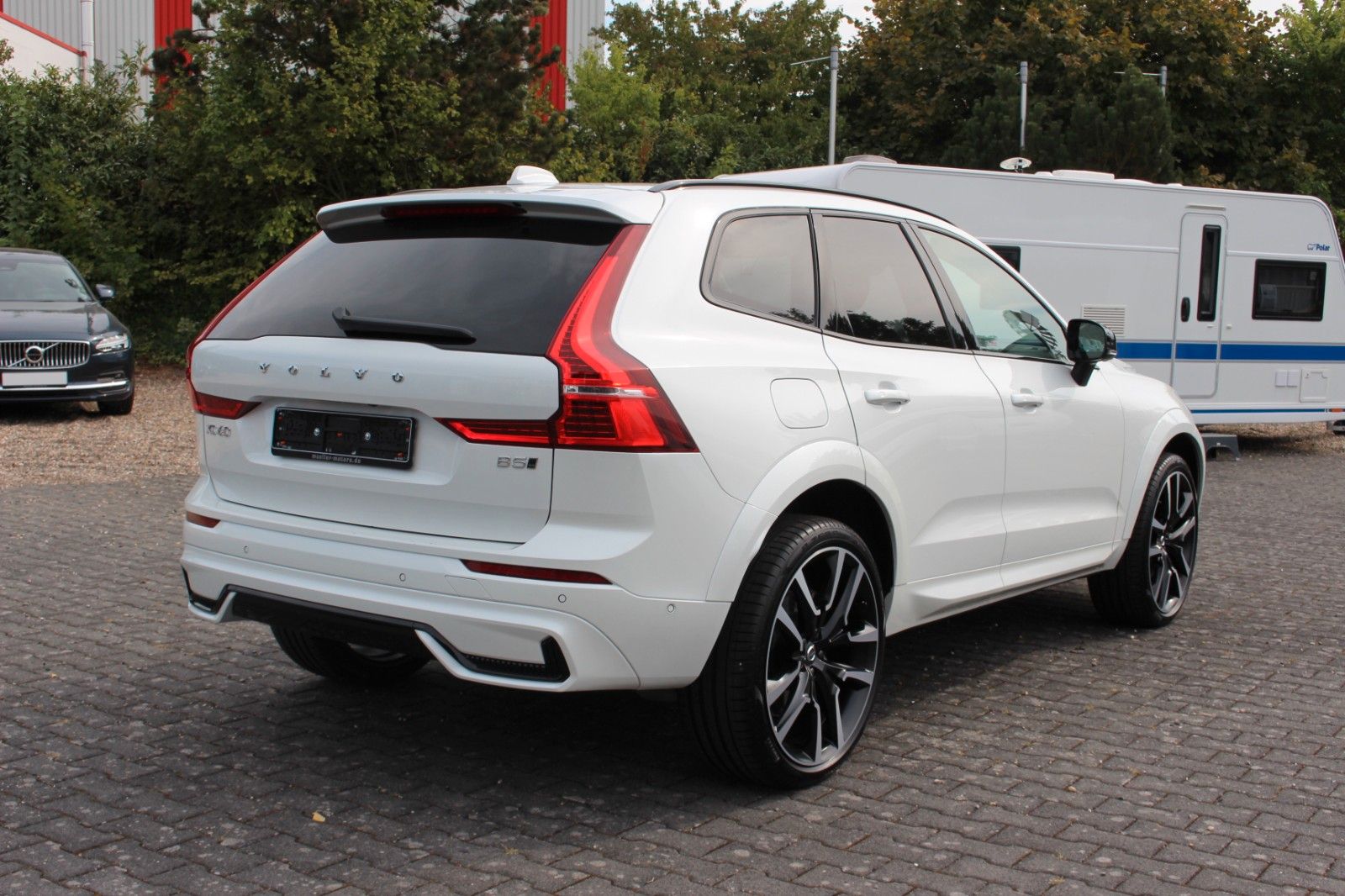 Volvo XC60 B5 Benzin Ultra Dark Massage Sitze