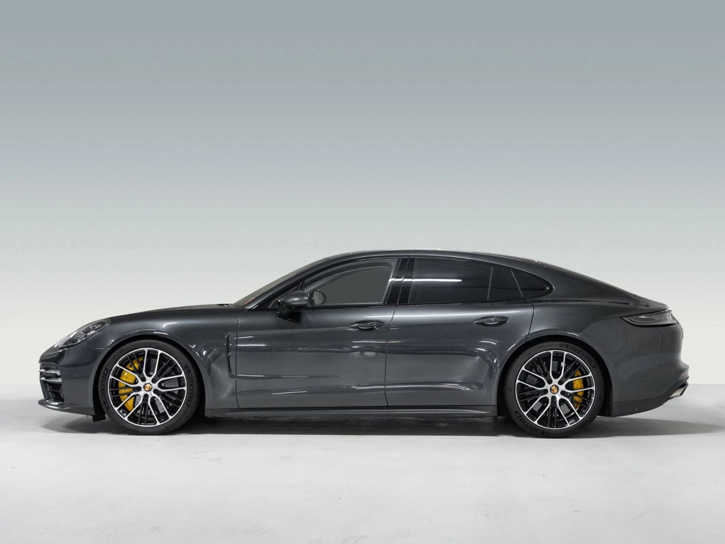 Porsche Panamera Turbo S Sport Chrono InnoDrive AHK BOSE