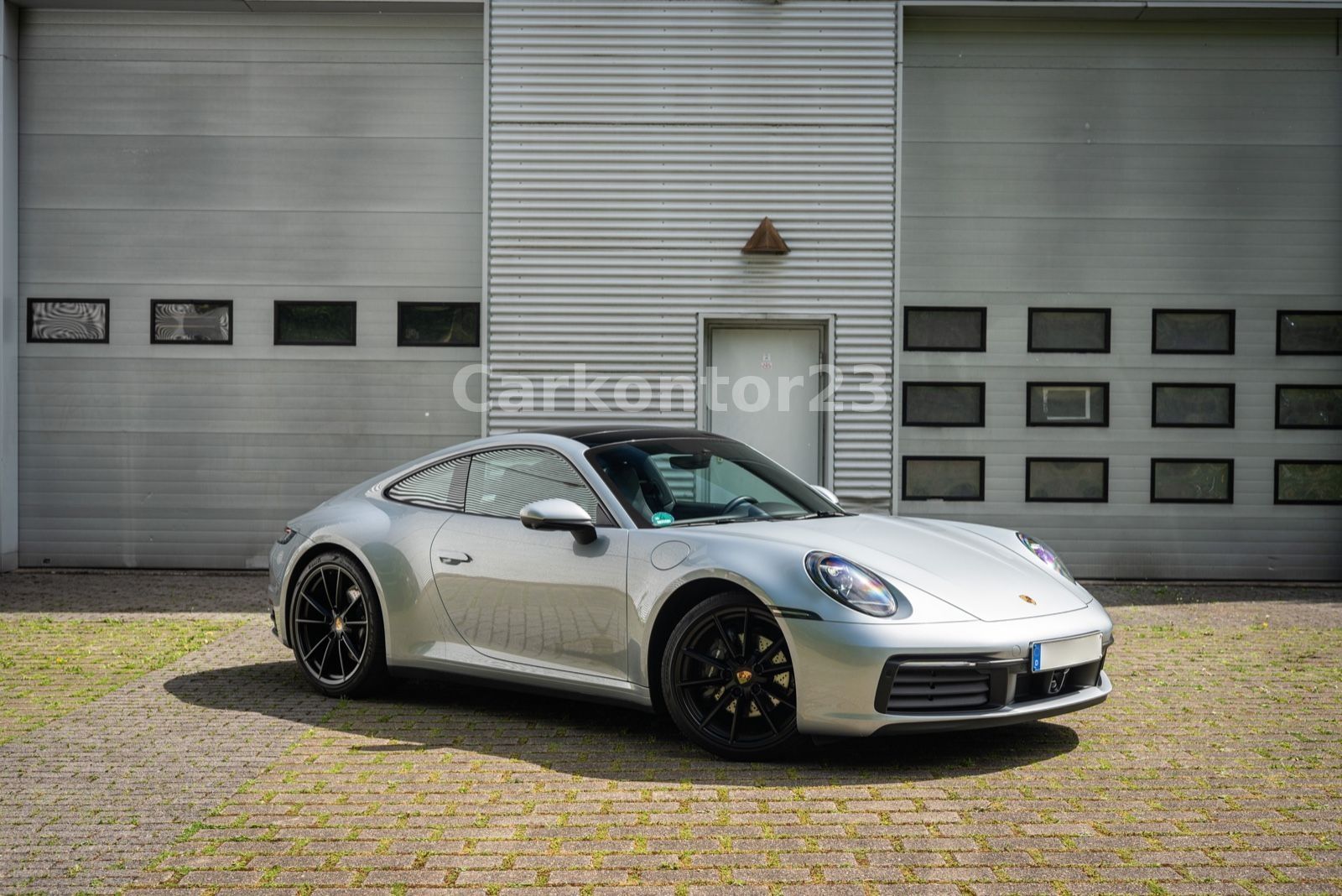 Porsche 992 Carrera - Samsaru's Car Outlet
