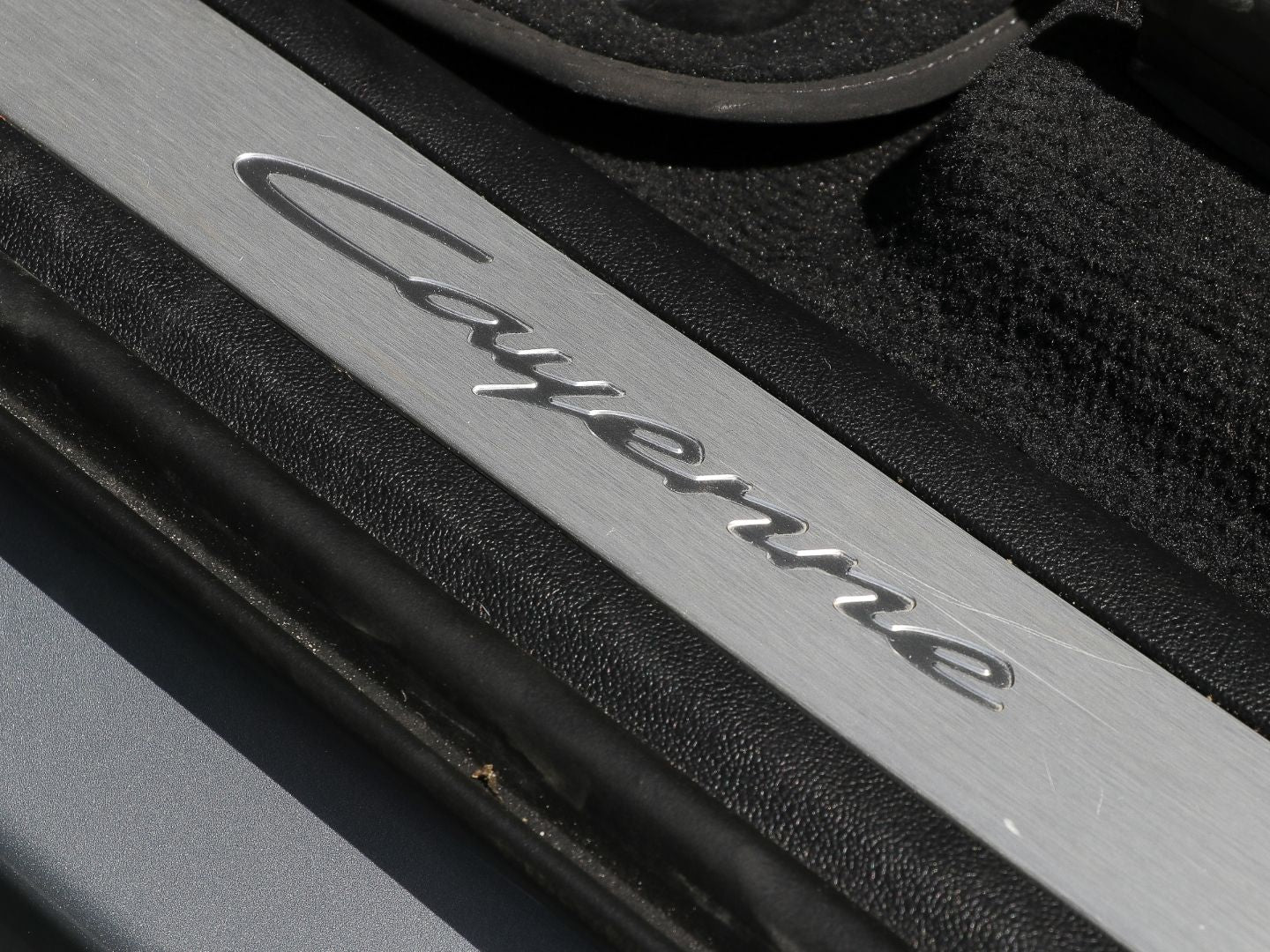 Porsche Cayenne E-Hybrid BOSE LED-Matrix Panoramadach