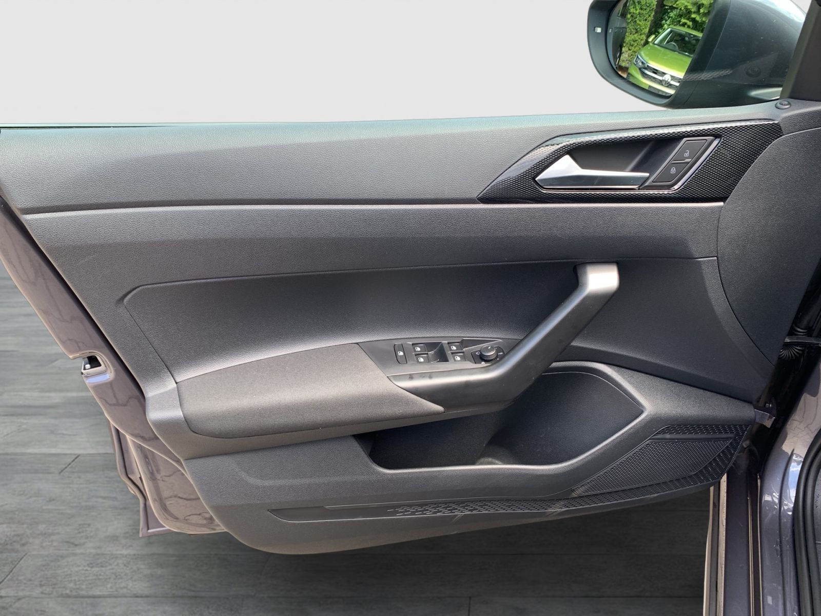 Volkswagen Taigo 1.0 TSI DSG LIFE - Samsaru's Car Outlet