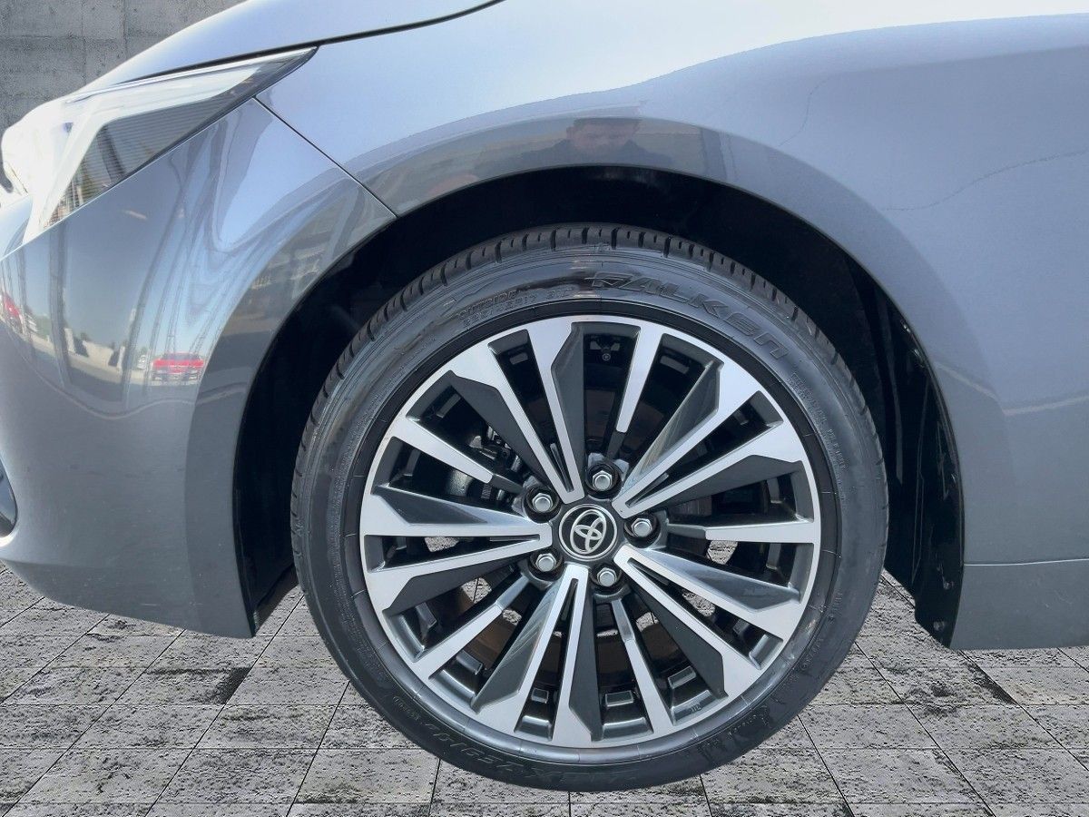 Toyota Corolla 1.8 Hybrid TEAM D LED+NAV+ACC+RFK+SHZ
