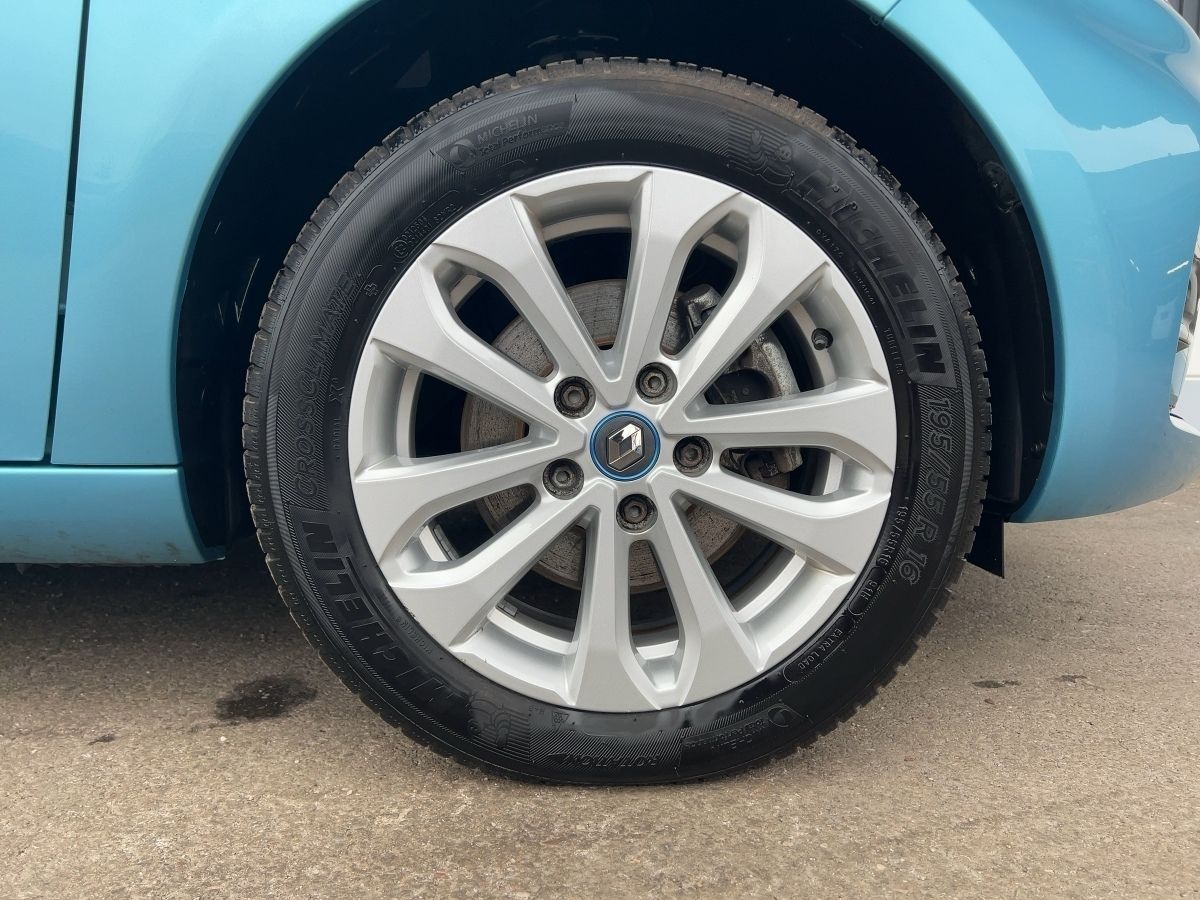 Renault ZOE Experience R135 Z.E. 50 - Samsaru's Car Outlet