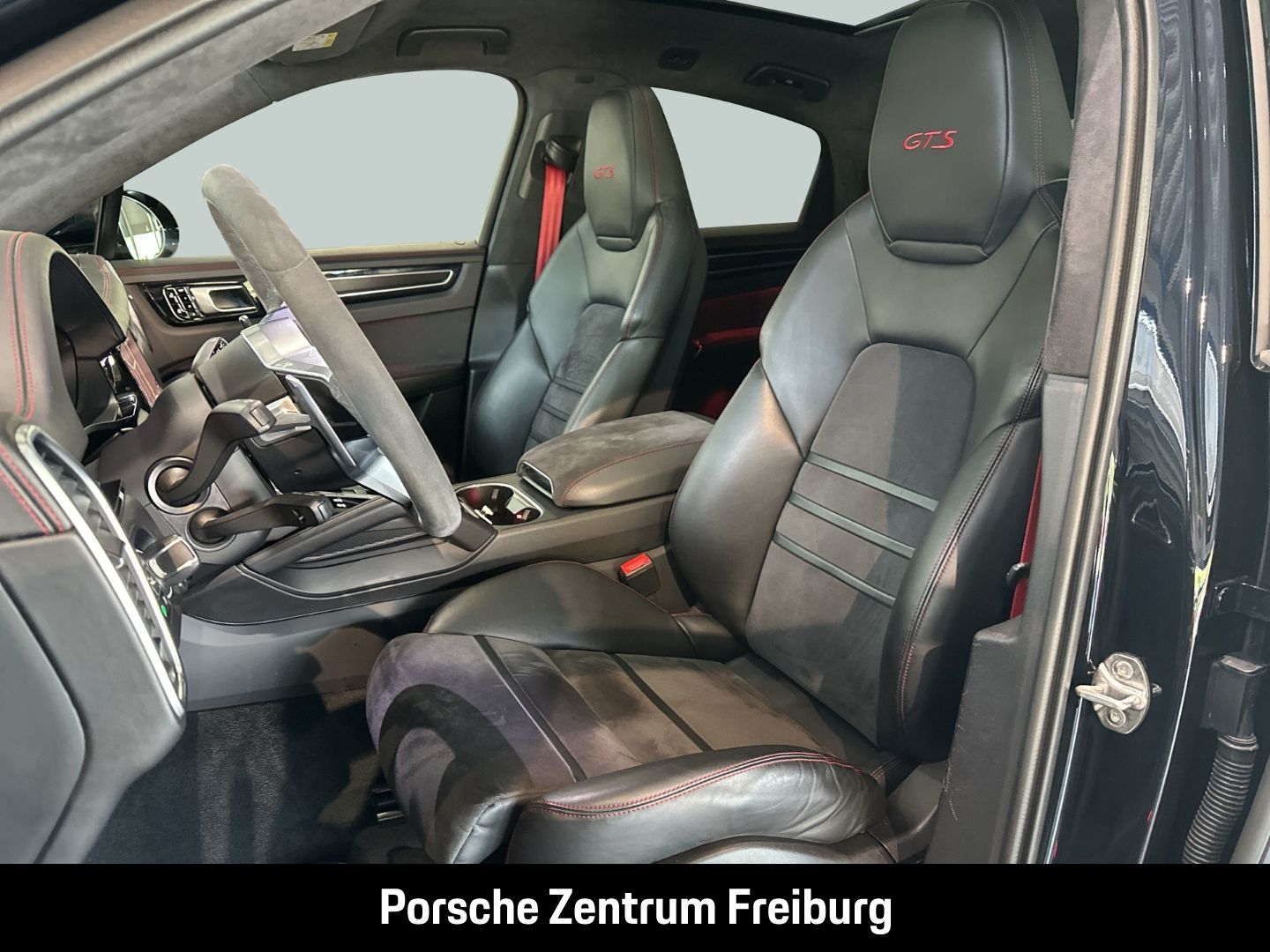 Porsche Cayenne GTS Coupe BOSE Sportabgasanlage LED