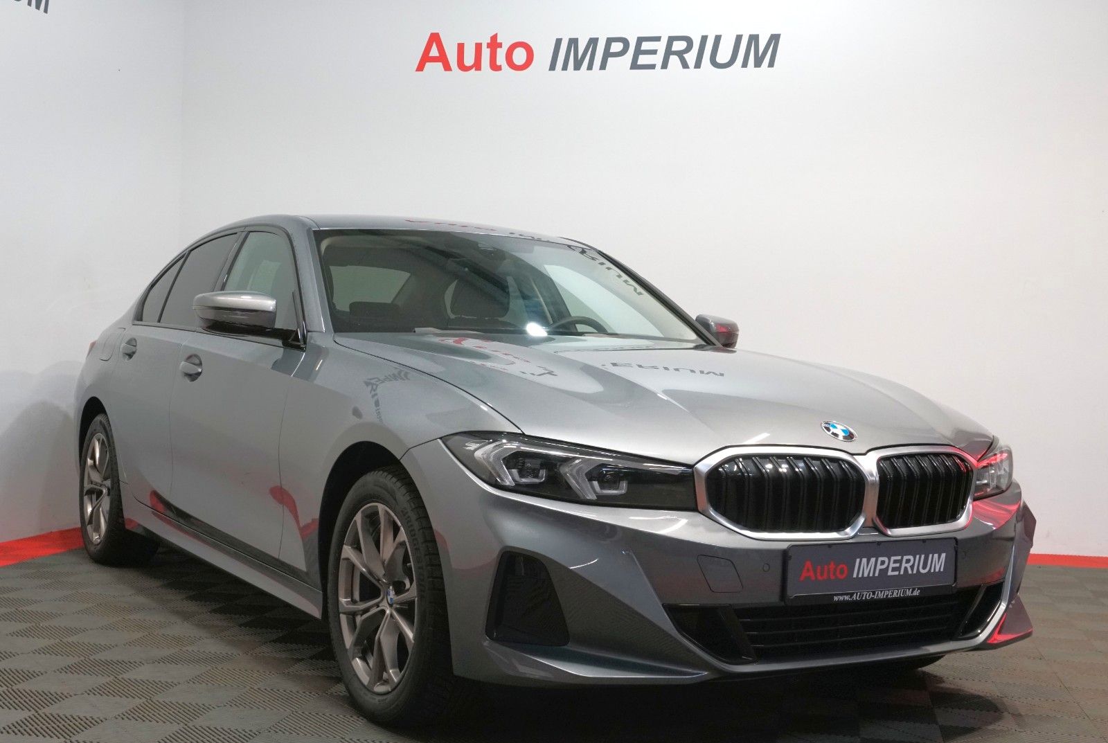 BMW 320 d xDrive Limousine*LED*WIDESCREEN*DAB*