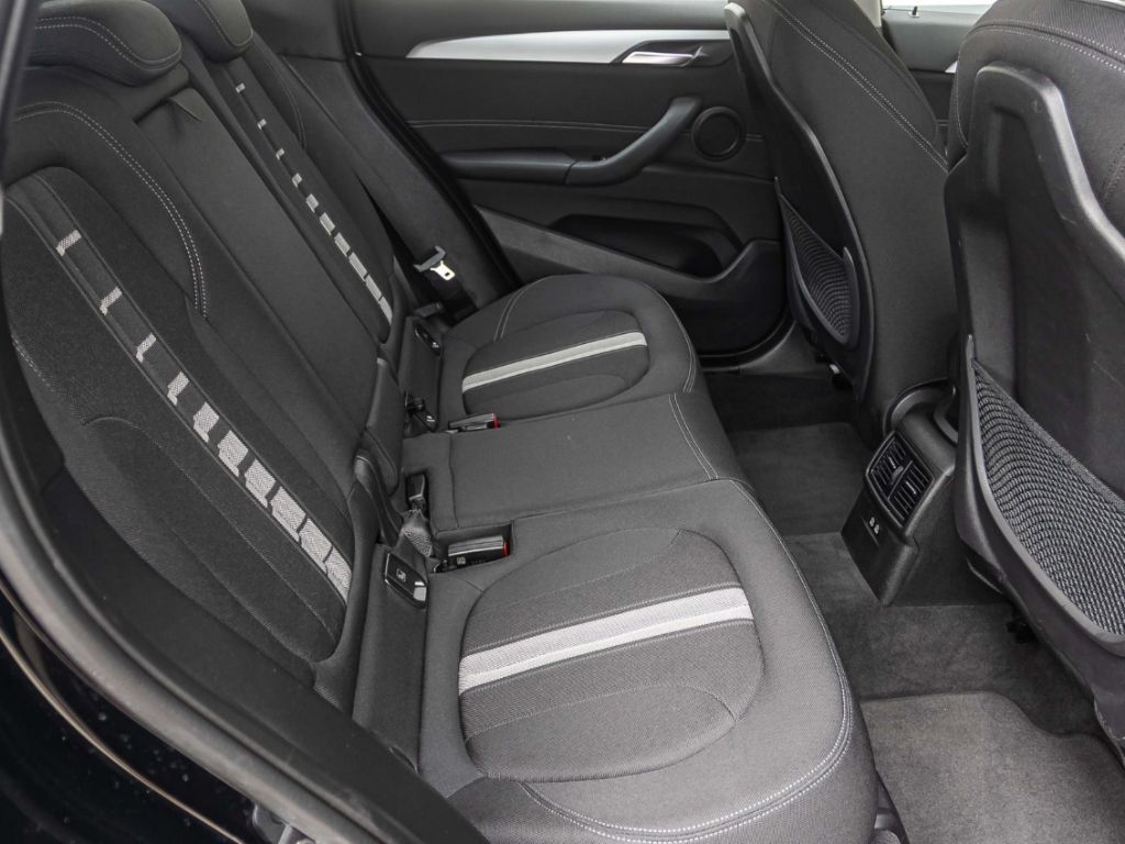 BMW X1 18d - Samsaru's Car Outlet