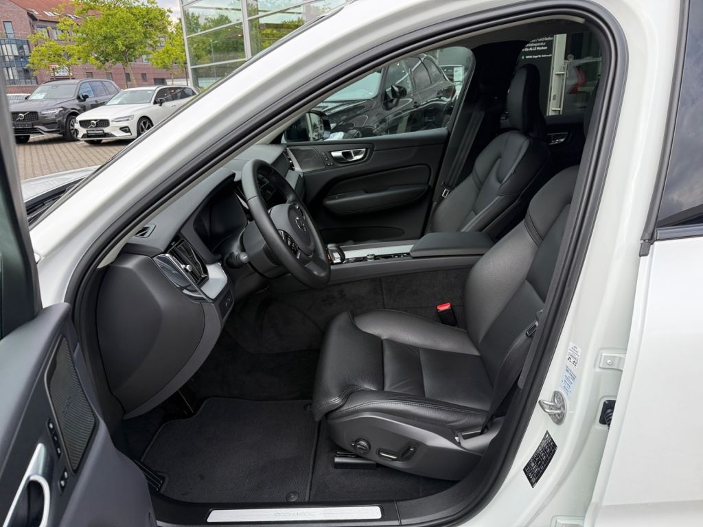 Volvo XC60 T6 AWD Recharge Plus - Samsaru's Car Outlet