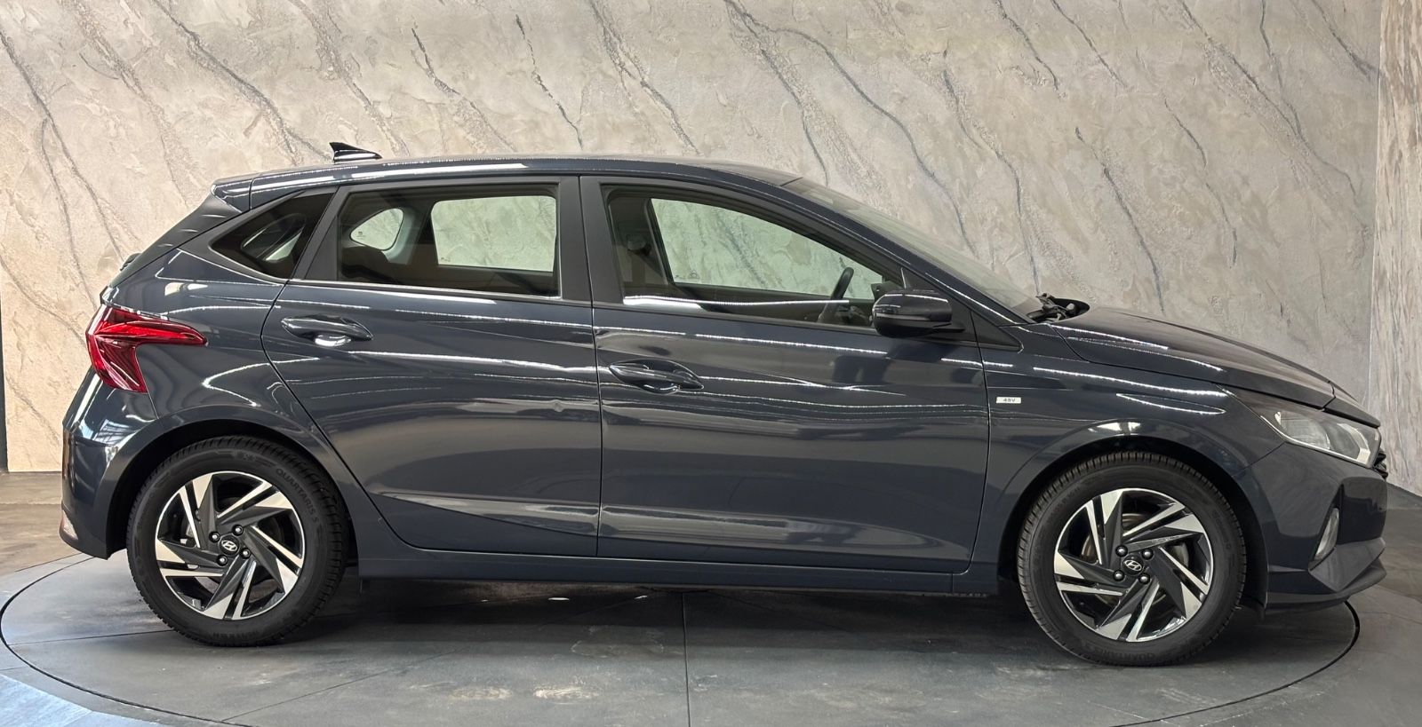 Hyundai i20 Trend Mild-Hybrid+Navi+1.Hand+MwSt.