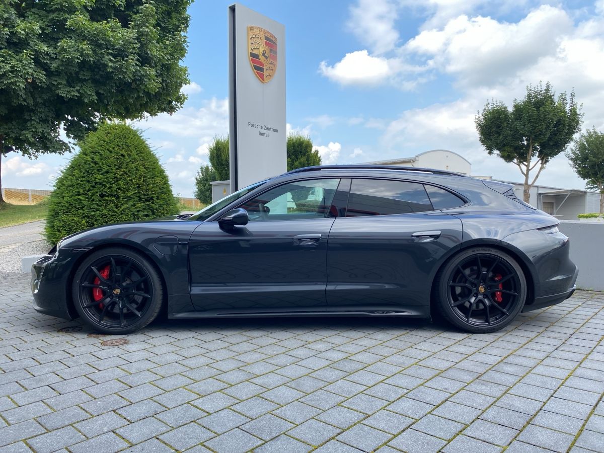 Porsche Taycan GTS Sport Turismo | Head-Up |Beifahrerdis
