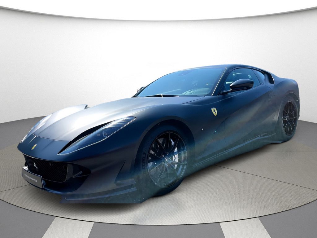 Ferrari 812 Superfast - Samsaru's Car Outlet